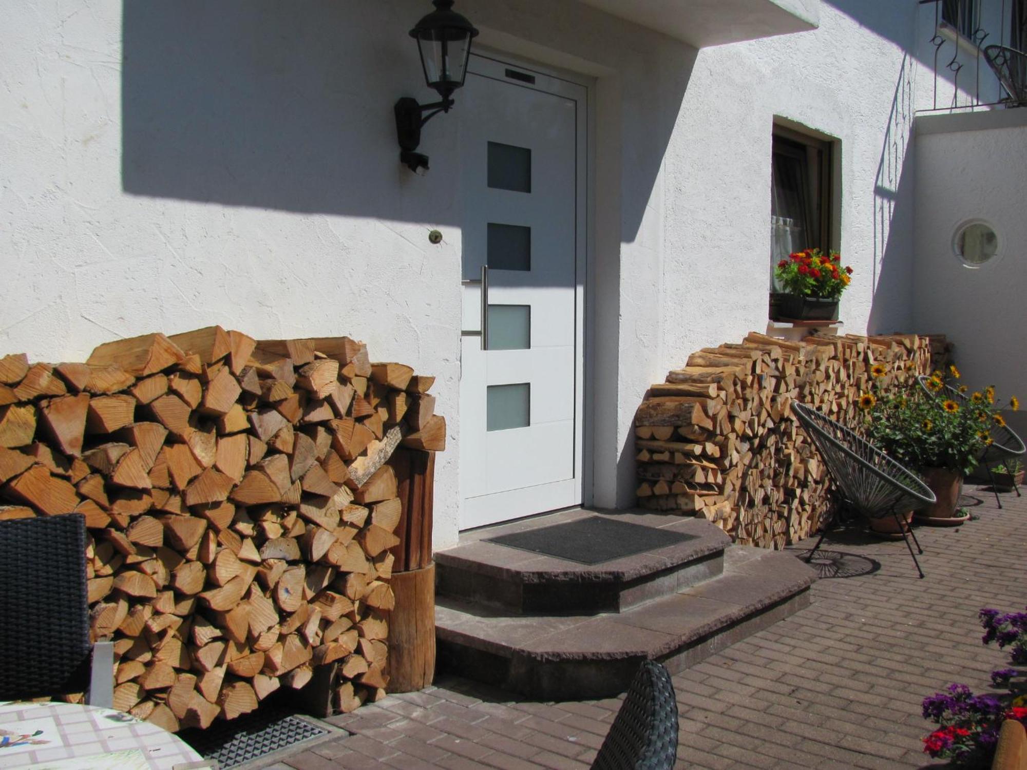 #7 Ferienhaus Mit Schlossblick Trunkelsberg Fuer Max 6 Personen,Kueche Komplett Eingerichtet, 2 Baeder 3 Schlafzimmer Top-Ausstattung المظهر الخارجي الصورة